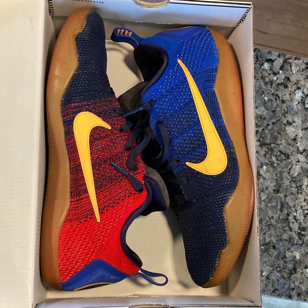 Nike Kobe XI Elite Low Mambacurial - Black and Red